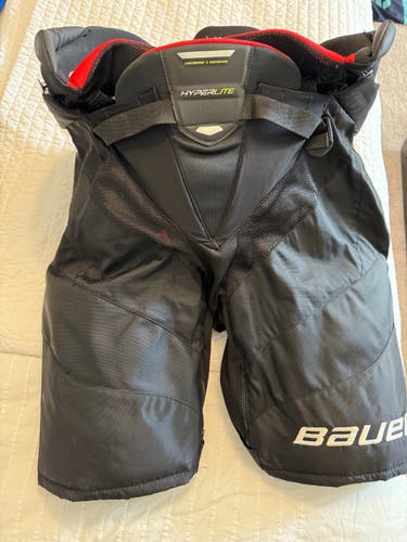 Used Senior Large Bauer Vapor Hyperlite Hockey Pants
