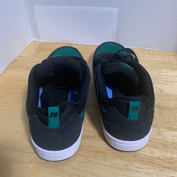 NIKE SB ALLEYOOP BLACK-MYSTIC GREEN-BLACK-WHITE SZ 8.5  display picture 1