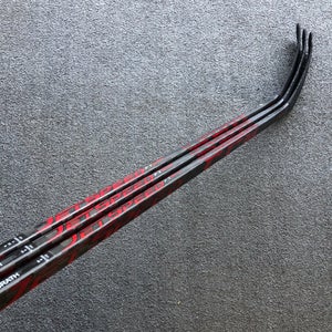 3 PACK! Pro Stock CCM JetSpeed FT4 Pro Right Handed P28 McDavid 80 Flex Hockey Sticks