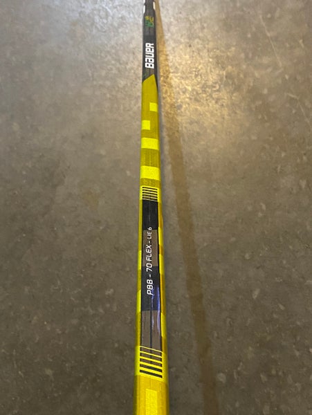 New Senior Bauer Right Handed P88 Supreme UltraSonic Hockey Stick