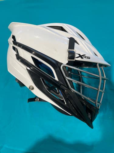 White Used Adult Cascade XRS Helmet