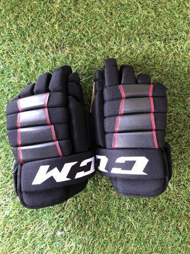 Used Junior CCM Edge Gloves 12"