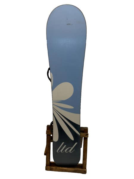 burton 141 cm snowboard 141cm LTD Betty Snowboard W/ Burton Progression Bindings | SidelineSwap