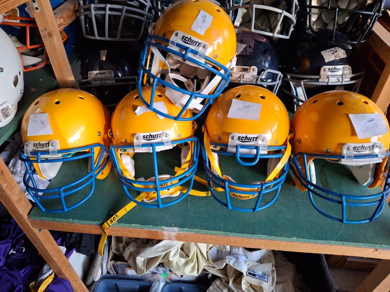 Bundle of Medium Adult Schutt Air XP Pro Helmet SidelineSwap