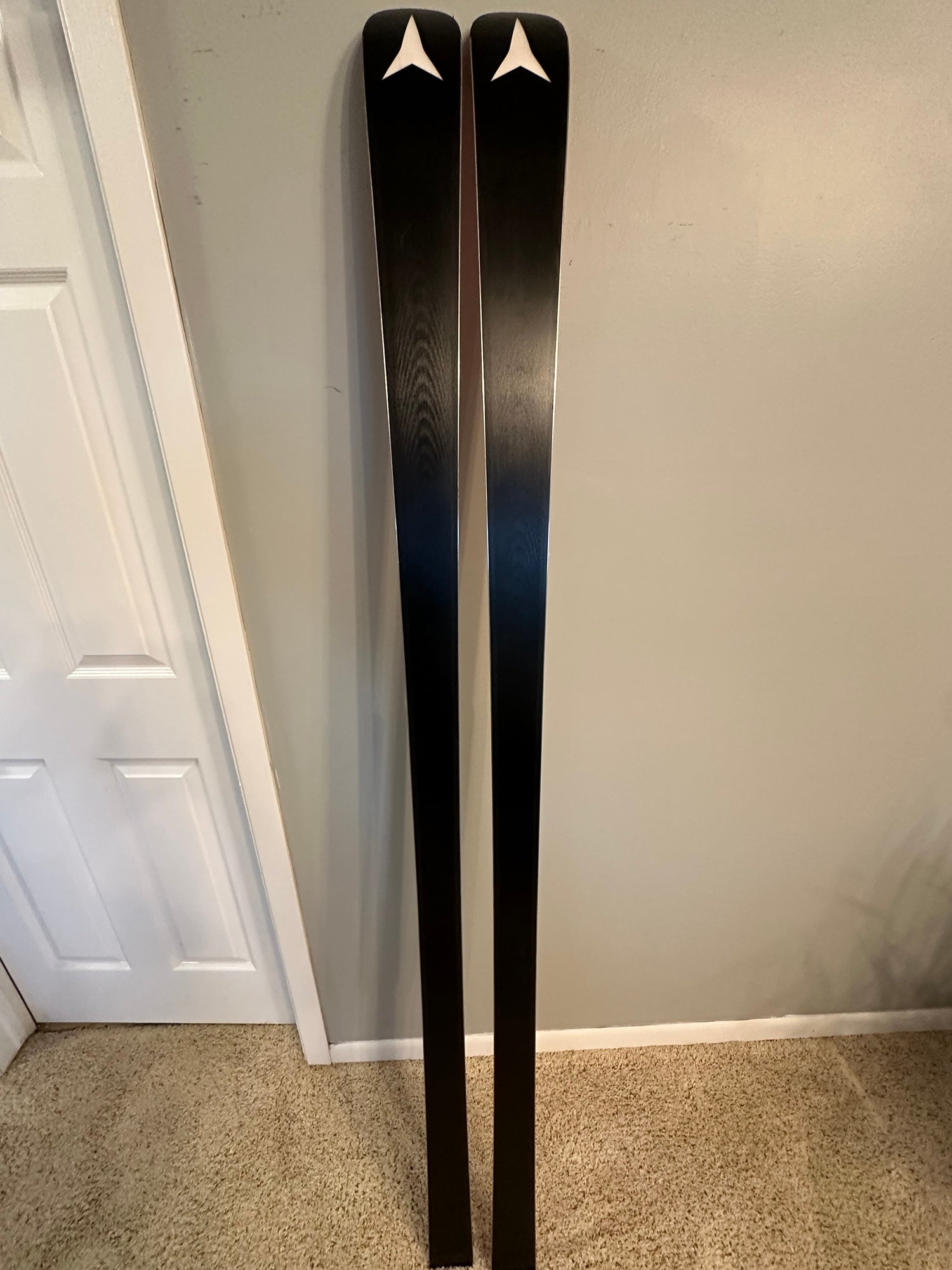 2019 Atomic G9 FIS Redster 188cm 30m w/ 2023 X16 Var Bindings