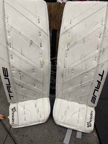 True Goalie Leg Pads 7x4