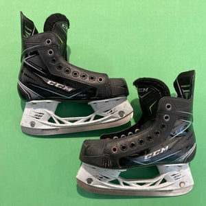 Used Junior CCM RibCor Silver Hockey Skates Size 1.5
