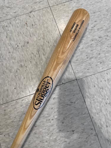 Used Louisville Slugger 3X Series Ash Bat 32"