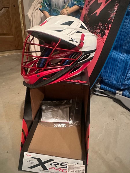 Used Unknown Cascade XRS Helmet