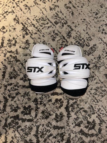 Used Adult STX Stallion 900 Arm Pads