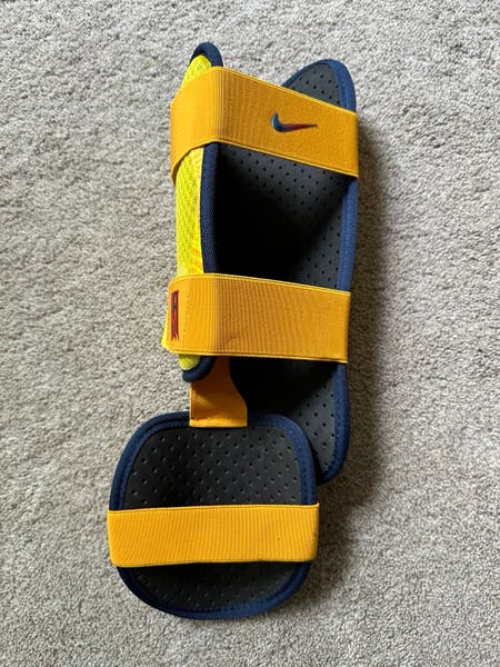 Nike Acuna Jr Right Handed Leg Guard | SidelineSwap | Buy