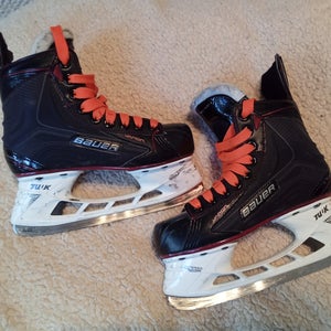 Bauer Hockey ( Player) Skates Size 2