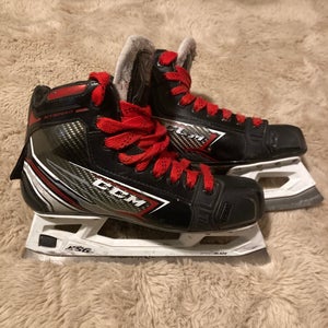Used Intermediate CCM Jetspeed FT460 Hockey Goalie Skates Regular Width Size 5.5