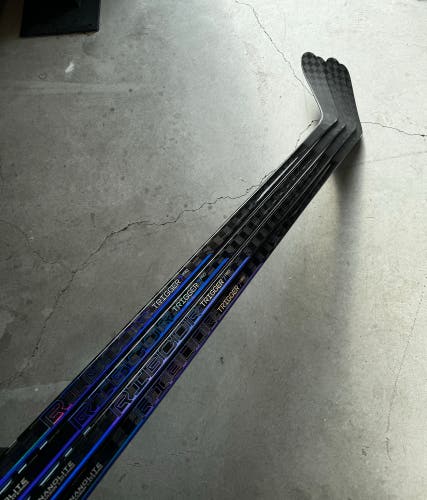 4 Pack NCAA 85 Flex New Senior CCM Left Hand P28 Pro Stock RibCor Trigger 7 Pro Hockey Stick