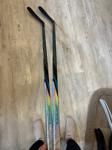 2 Pack New Intermediate Bauer Left Handed P92 65 Flex Nexus Tracer Hockey Stick