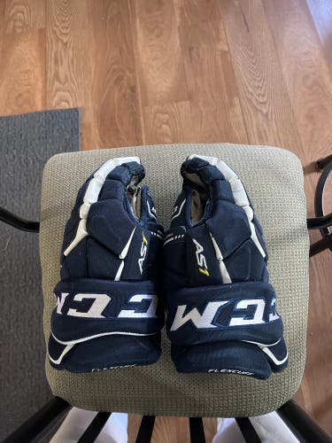 Used CCM 14" Super Tacks AS1 Gloves