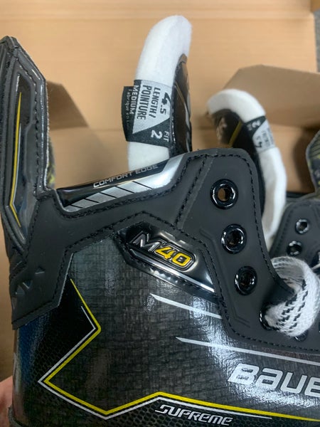 New Intermediate Bauer Supreme M40 Hockey Skates