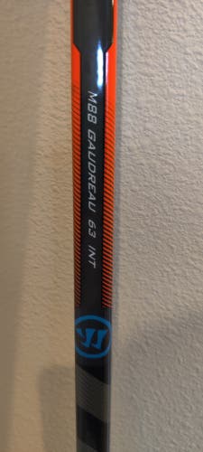 Used Intermediate Warrior Covert QRE10 Right Handed Hockey Stick W88 63 flex