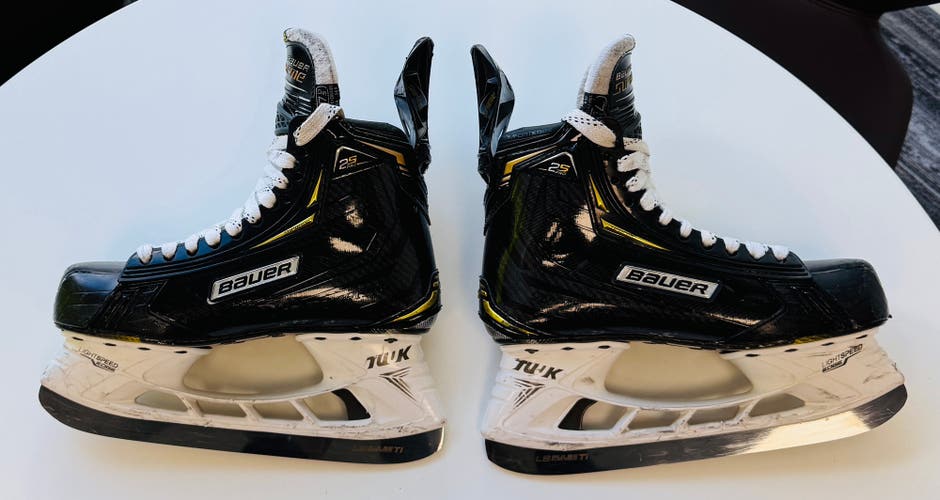 Used Senior Bauer Regular Width   7.5 Supreme 2S Pro Hockey Skates