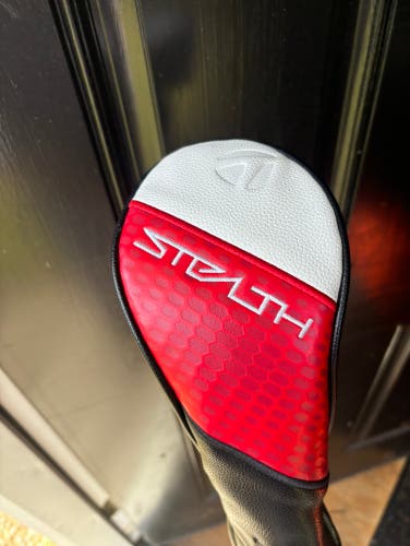 Used Men's TaylorMade Right Handed Stiff Flex 5 Wood Stealth 2 Fairway Wood