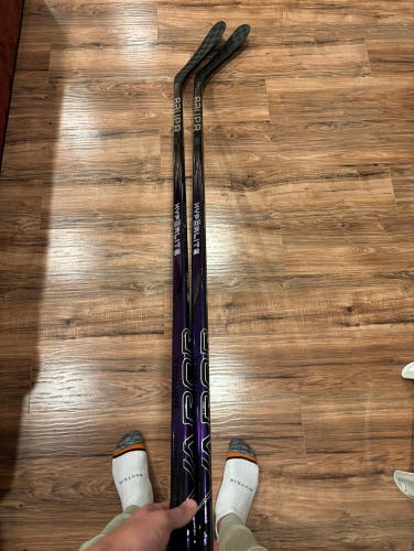 2 Pack New Custom Purple Senior Bauer Right Hand P92 77 Flex Vapor Hyperlite 2 Hockey Stick