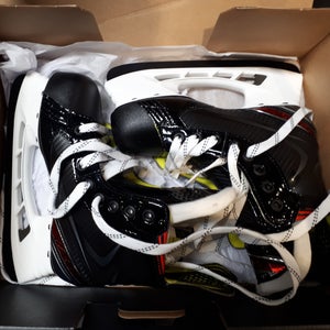 New Bauer Vapor X Velocity Hockey Skates Size 1 D