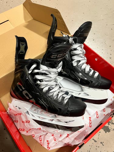 Like new CCM Tacks XF Pro Skates 8.5 Regular