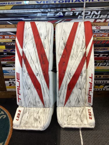 True L20.2 Sr goalie pads 34”+2