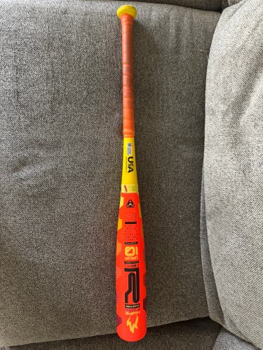 2025 Easton Hype Fire 28-10