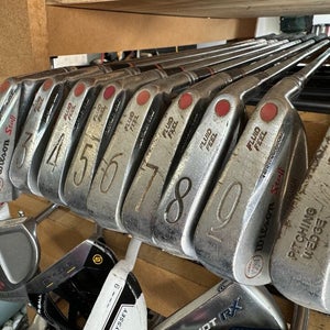 Wilson Staff Dynapower Irons 2-PW (9 clubs) with Regular Steel Shaft 1801