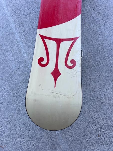 Used Women's 144cm Morrow Mantra All Mountain Snowboard With