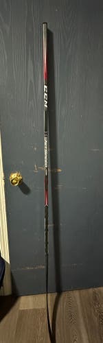 New Senior CCM Right Handed P28 JetSpeed Team Hockey Stick