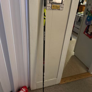 Used Junior Bauer Right Handed P88  Vapor X2.7 Hockey Stick