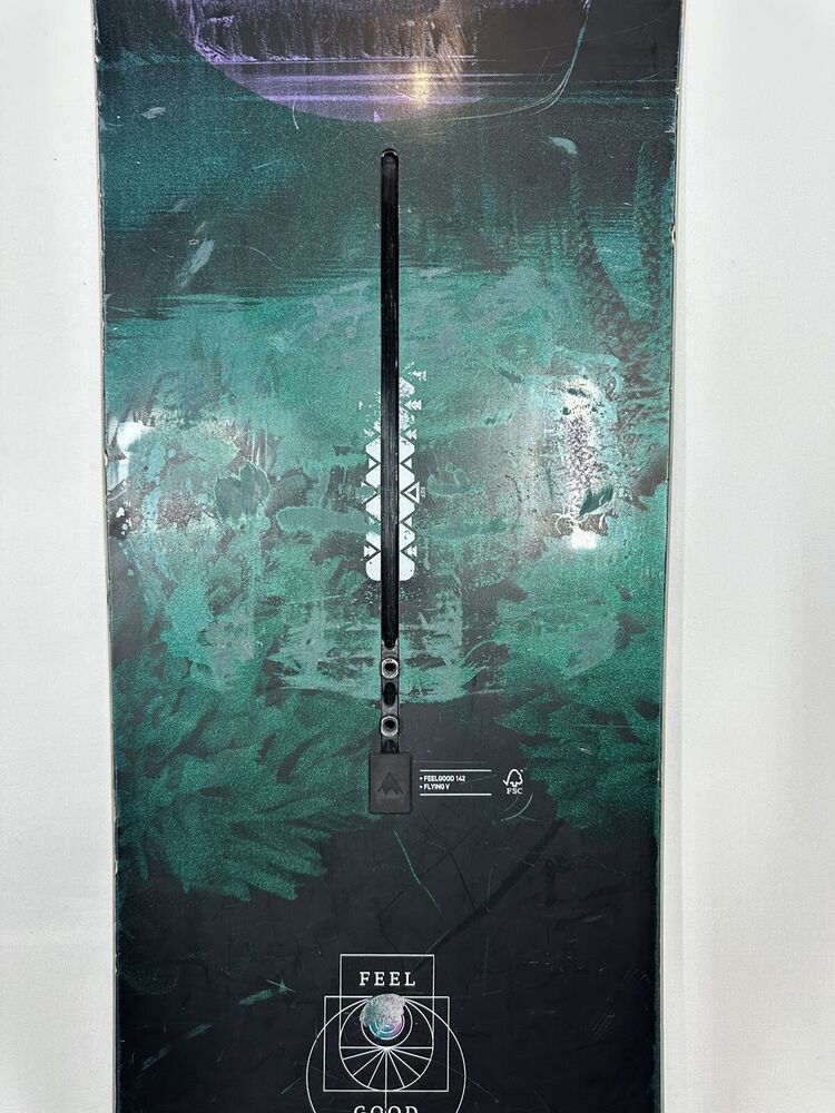 Women's Burton Socialite Snowboard With Large Burton Scribe