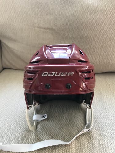 Used Medium Bauer Re-Akt 150 Helmet