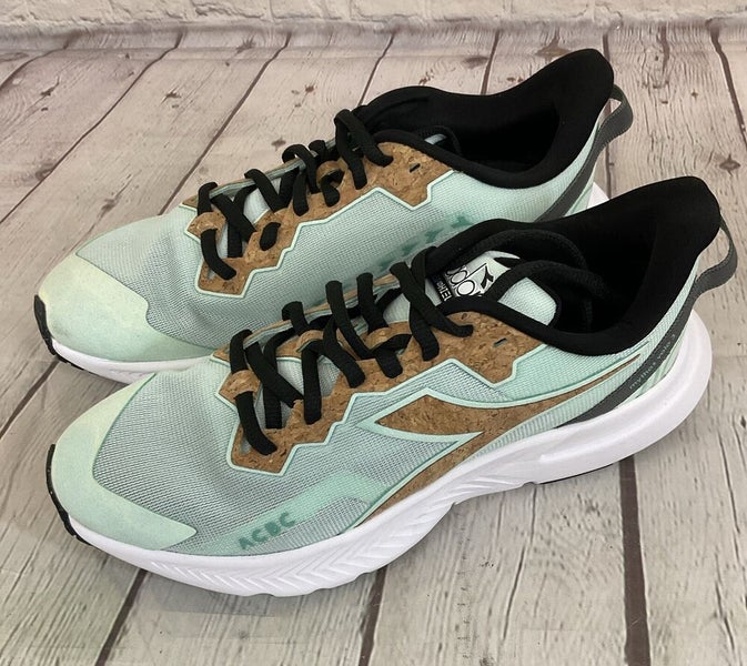 Diadora Mythos Blushield Volo 3 ACBC Women's Running Shoes Dusty Aqua Green US 7