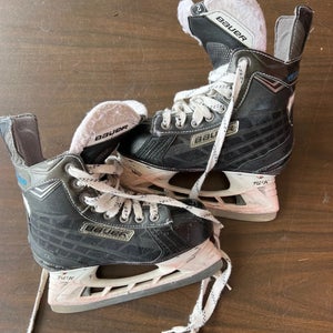 Used Junior Bauer Nexus 5000 Hockey Skates | Size 2.0