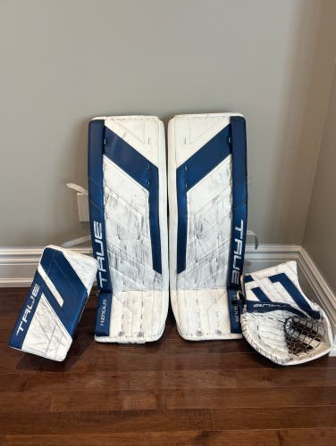 35+1 Pro Stock True HZRDUS PX4 Goalie Pads & Gloves Set Samsonov
