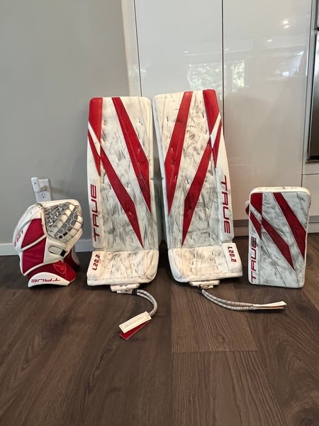 Used  True Regular  L20.2 Goalie Full Set
