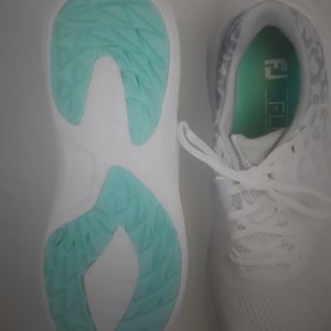 New Size 8.5 (Women's 9.5) Women's Footjoy Golf Shoes