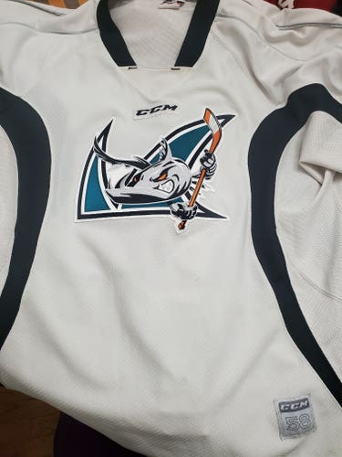 White Used Size 58 Men's CCM Jersey