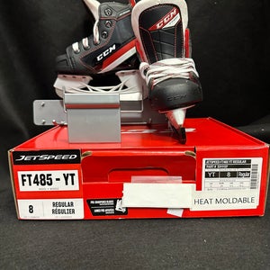 Size 8 Ccm 485 Skates