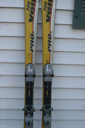 Used Unisex All Mountain 140 cm Volkl Pro Jr Skis with Marker Adjustable Bindings