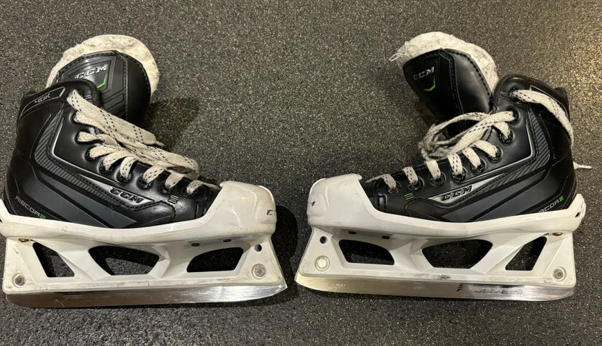 CCM ribcore 2 goalie skate size 2.5