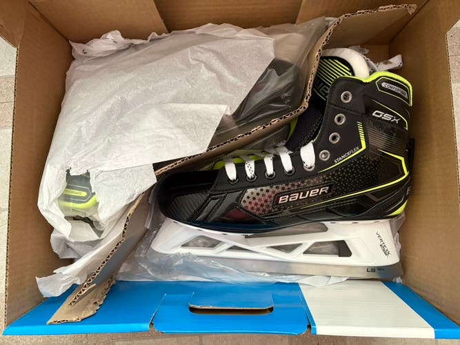 New Senior Bauer Regular Width 9.5 GSX Hockey Goalie Skates