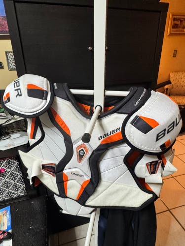 Used Senior Bauer Supreme One 60 Shoulder Pads