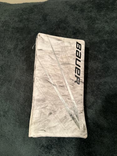 Used  Bauer Regular Vapor Hyperlite 2