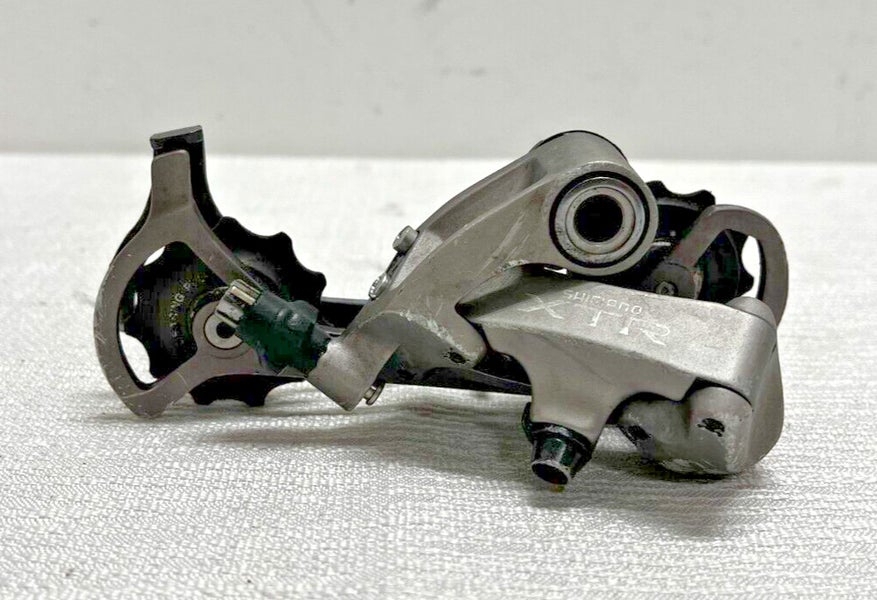 Shimano XTR RD-M952 9-Speed Long Cage Mountain Bike Rear Derailleur