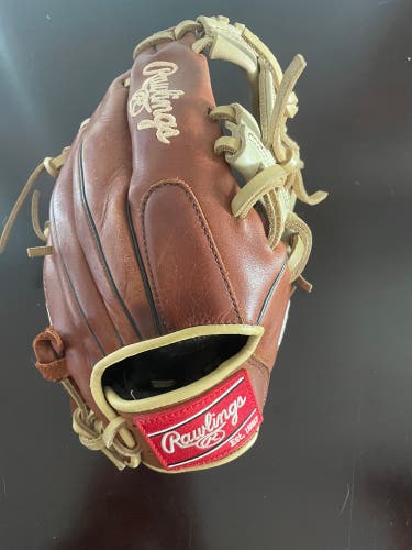 Used Right Hand Throw 11.25" Gold Glove Elite Baseball Glove