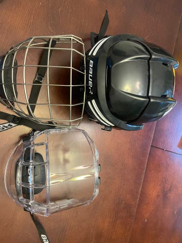 Used Large Bauer Re-Akt 100 Helmet